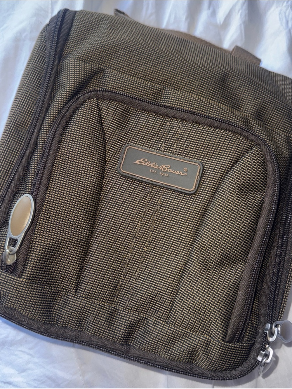 Eddie Bauer Olive Brown Textured Toiletry Bag